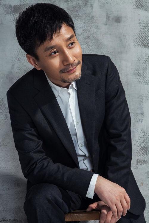 田小杰个人资料,才华横溢的青年才俊，多领域成就斐然